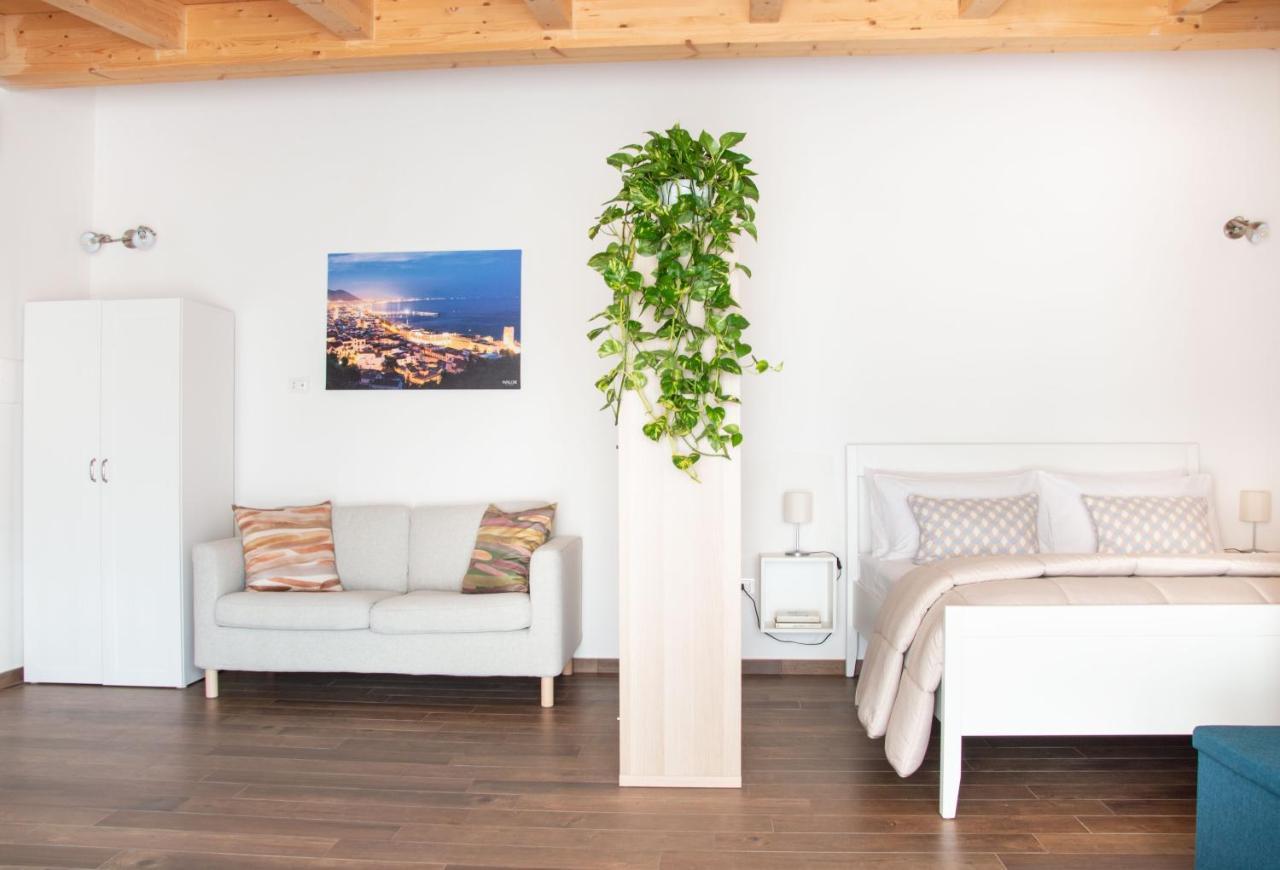 Dependance 6 Apartman Salerno Kültér fotó